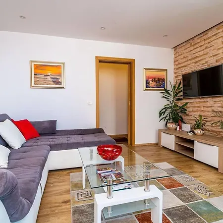 Stunning Old Town View Apart. Lenka *